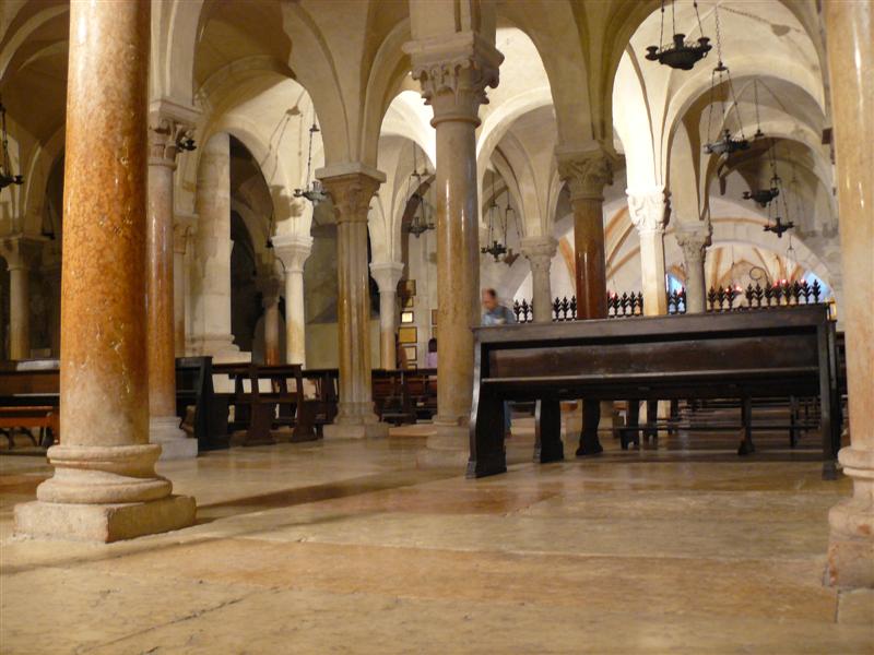 Verona. Basilica de San Zeno. Cripta.